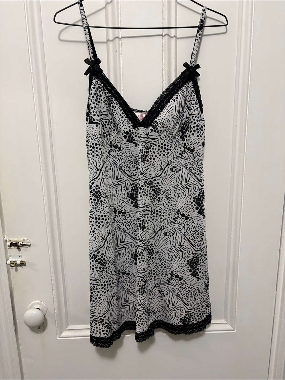 La SENZA Black and White Animal-Print Lace-Trim Slip